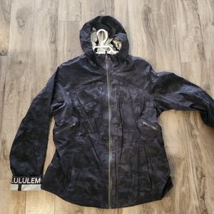 Lululemon Camo Break Trail Jacket Size 12